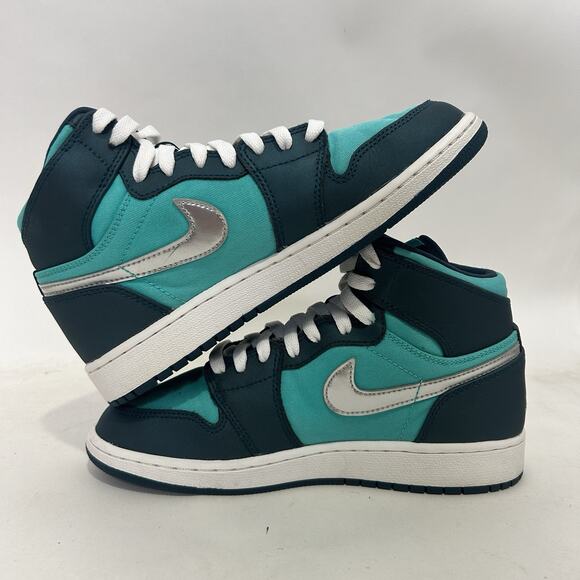 Nike Air Jordan 1 Retro High GG “Hyper Jade” - Picture 3 of 10